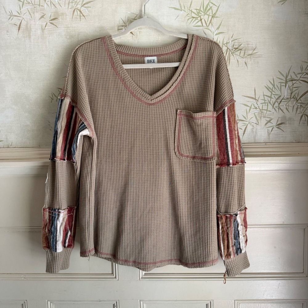 BKE Tan Waffle Knit Patchwork Stripe Sleeve V-Neck Top Boho Western Medium